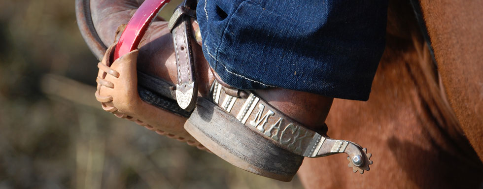 Mack boot spur